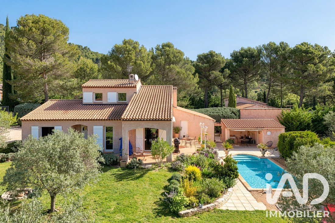 House in La Motte-d'Aigues, Provence-Alpes-Côte d'Azur, France 1 - 18713764