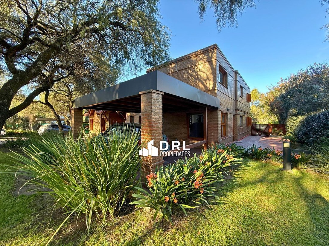 House in Córdoba, Cordoba, Argentina 1 - 18704149