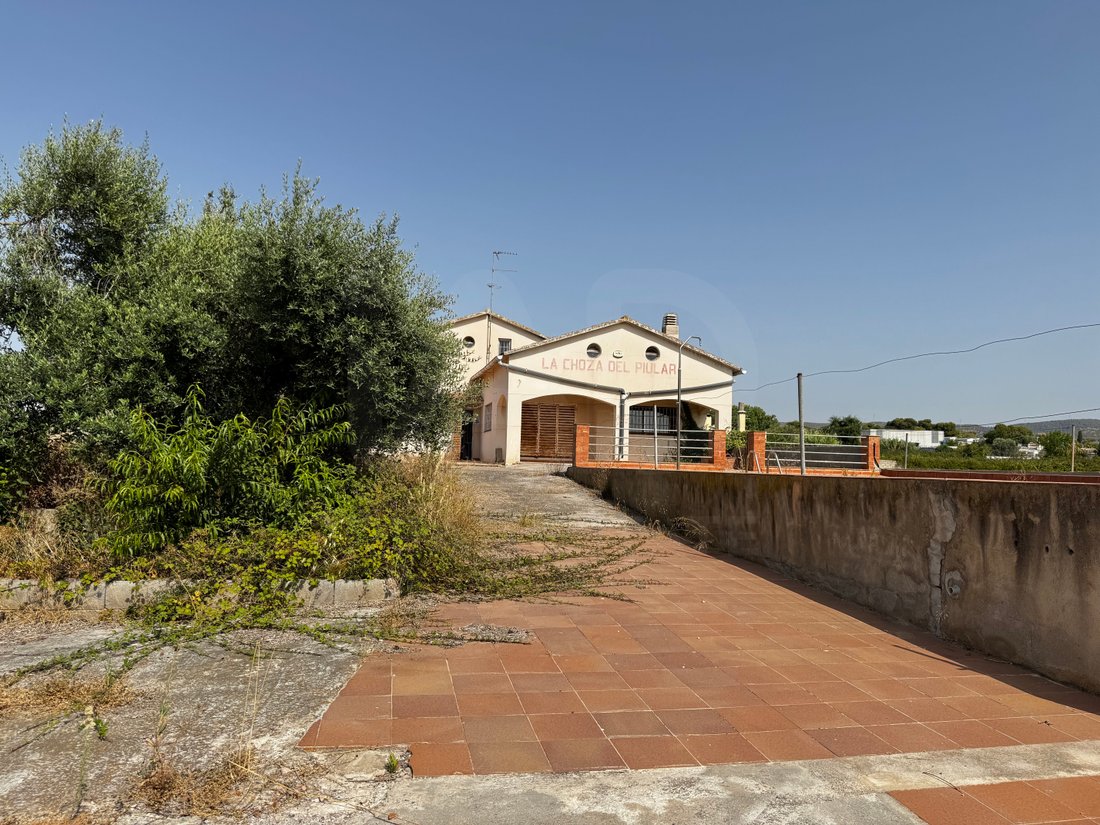 Townhouse in Vilanova i la Geltru, Catalonia, Spain 1 - 18709403