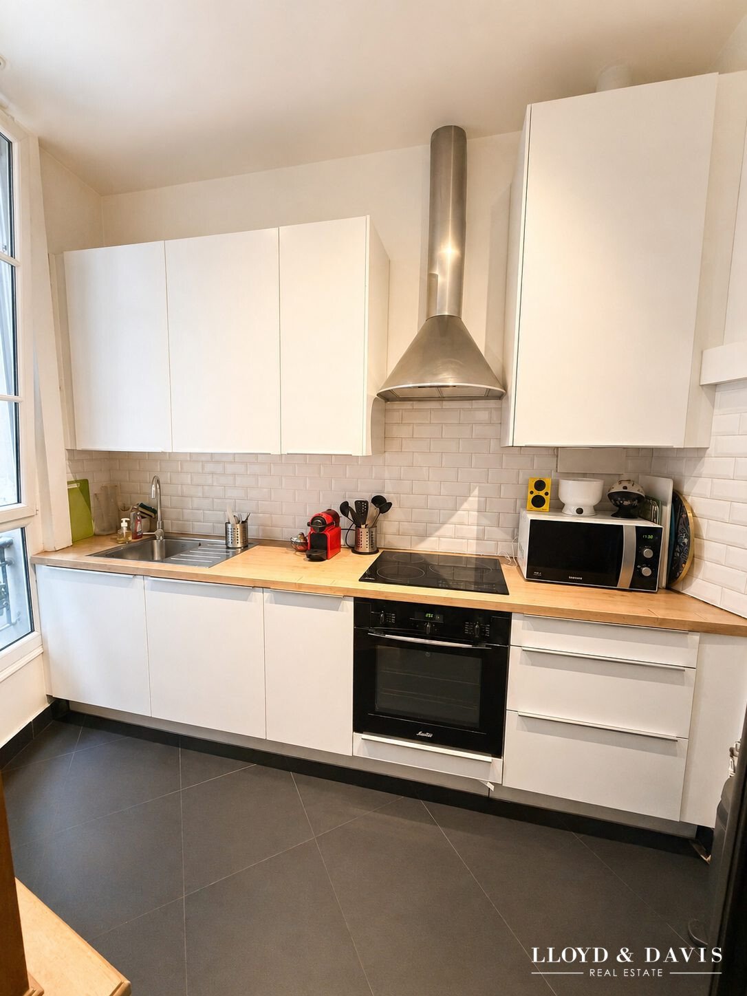 Apartment in Louis Blanc-Aqueduc, Paris 10e Arrondissement, Paris 4 - 18712803