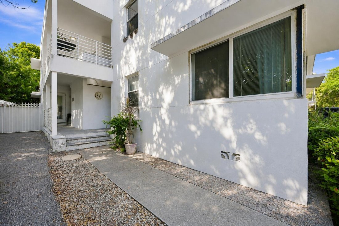 Miami Beach, Florida, United States 2 - 18706076