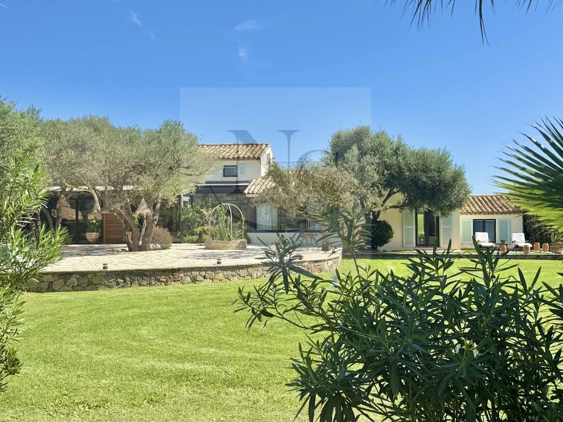 Estate in Ramatuelle, Provence-Alpes-Côte d'Azur, France 2 - 18714114