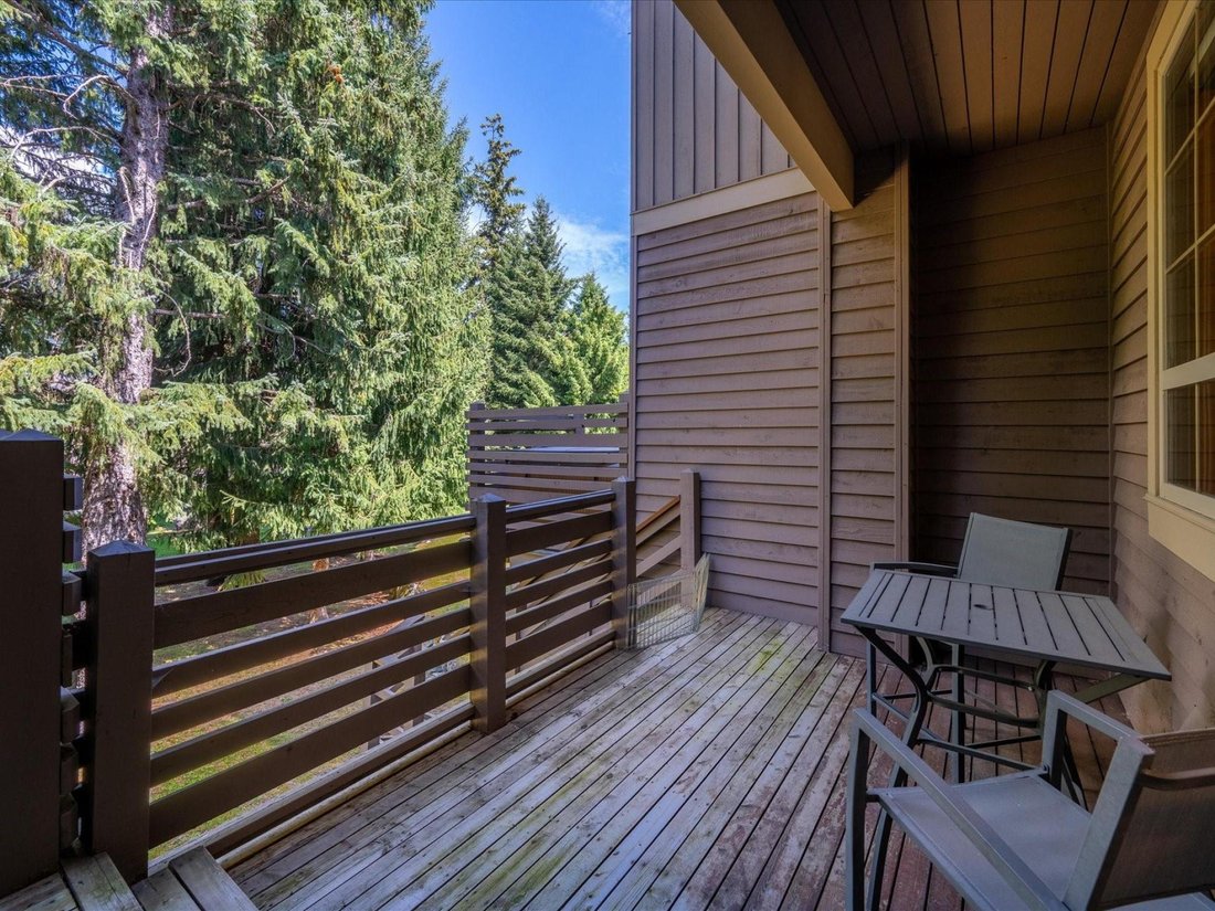 Whistler, British Columbia, Canada 4 - 18708019