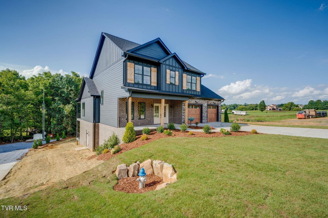 Casa a Elizabethton, Tennessee, Stati Uniti 2 - 18321401
