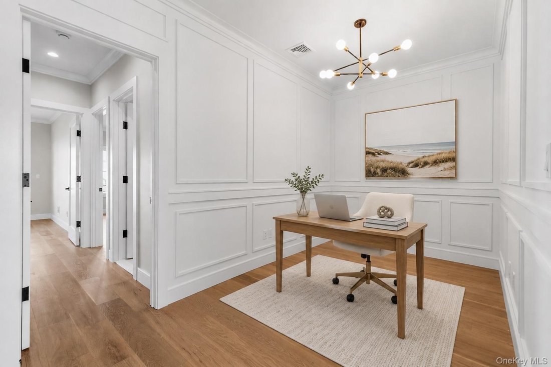 Condo in Freeport, New York, United States 4 - 18058413