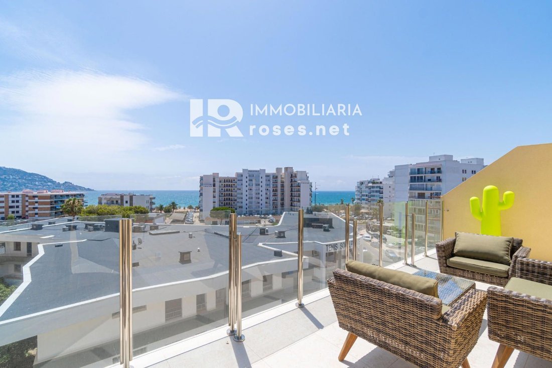 Apartment in Roses, Catalonia, Spain 1 - 18704063