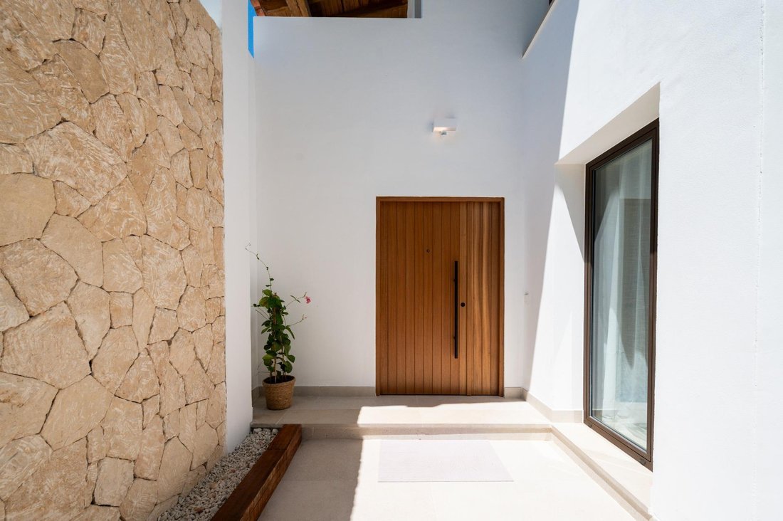 Villa in Cala Llonga, Ibiza, Santa Eularia des Riu, Balearic Islands 2 - 18708952