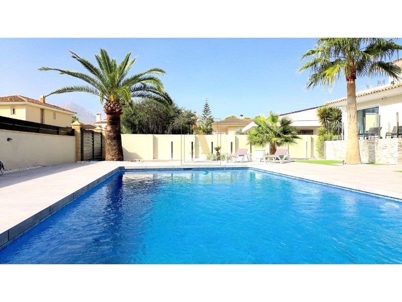 Villa in l'Alfas del Pi, Valencian Community, Spain 5 - 17080688