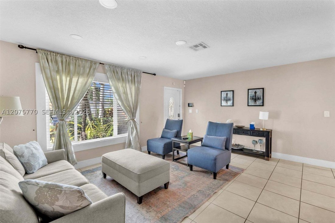 House in Hallandale Beach, Florida, United States 5 - 18706011