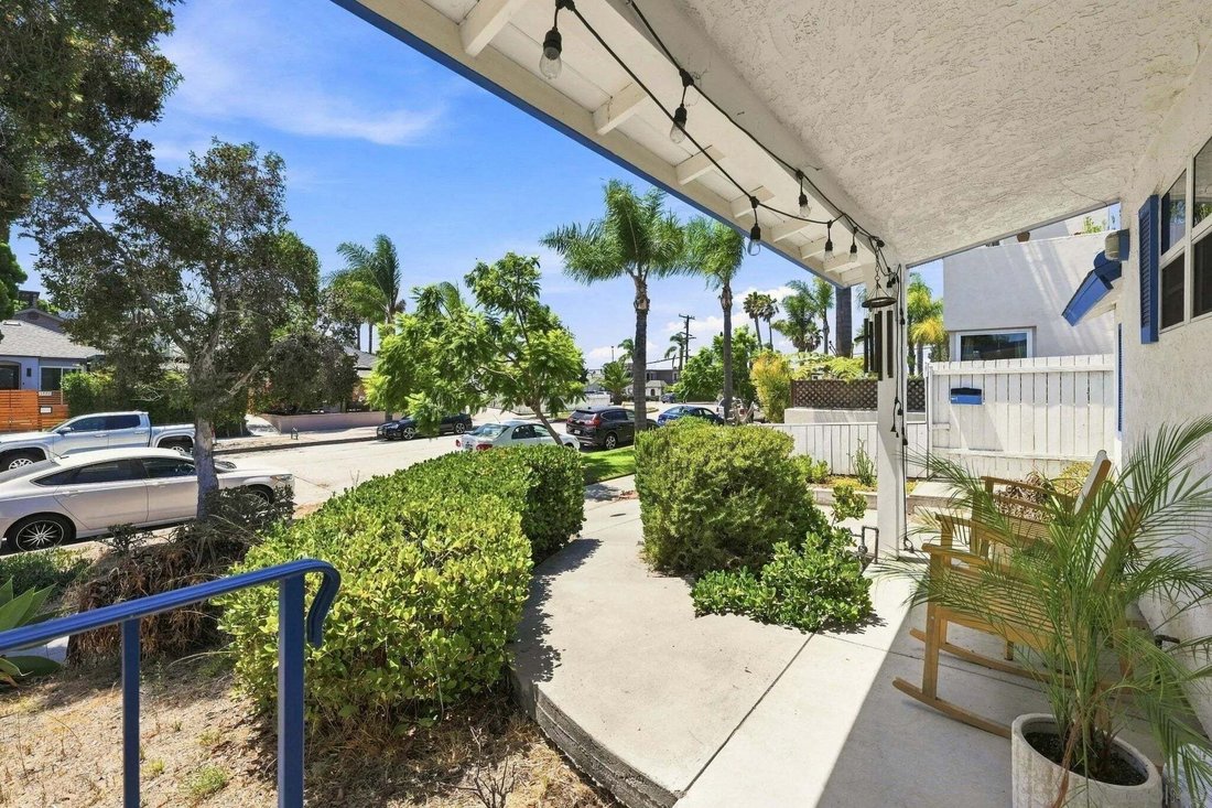 San Diego, California, United States 5 - 18703233