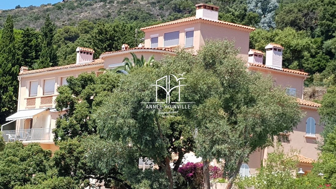 Apartment in Rayol-Canadel-sur-Mer, Provence-Alpes-Côte d'Azur, France 1 - 18708223