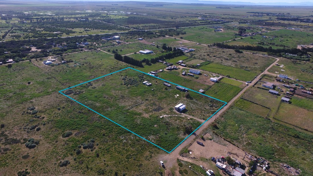 Estate in Witteklip, Western Cape, South Africa 1 - 18710867