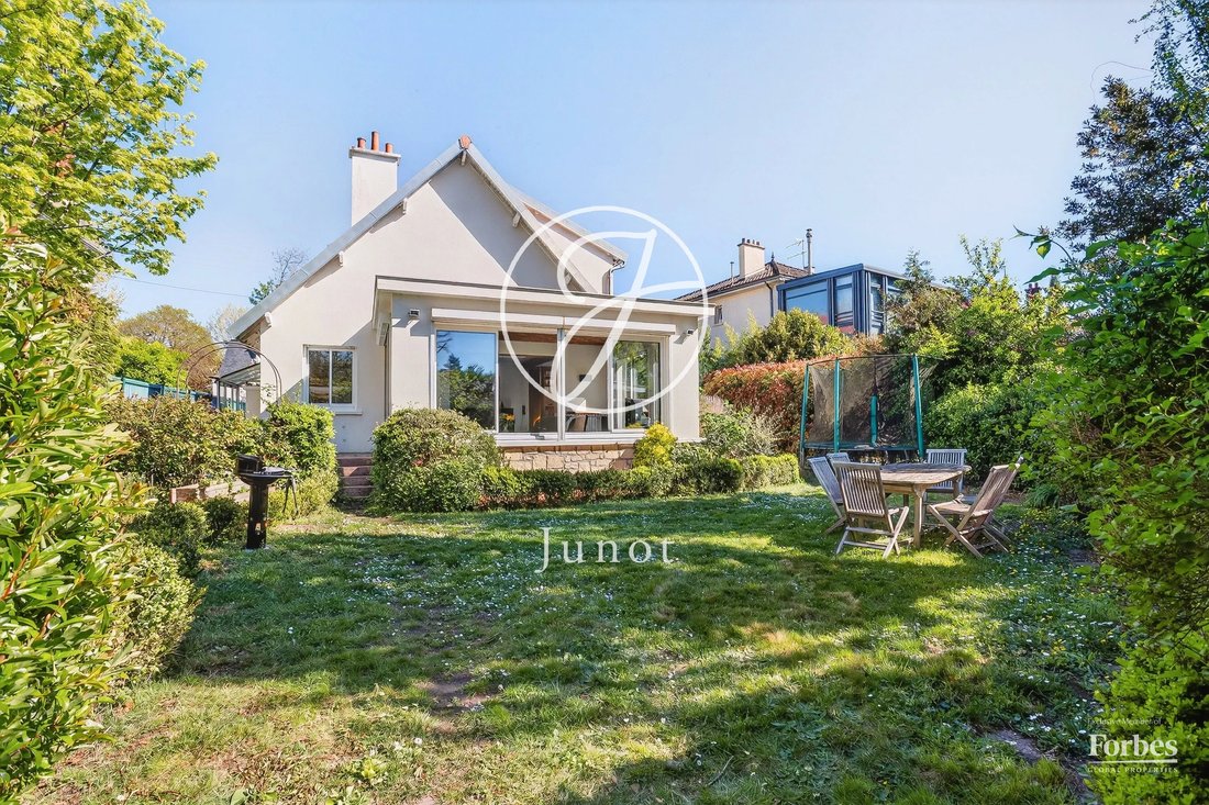 House in Chatou, Ile-de-France, France 4 - 18710644