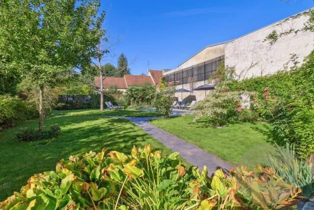 House in Montfort-l'Amaury, Ile-de-France, France 3 - 16257998