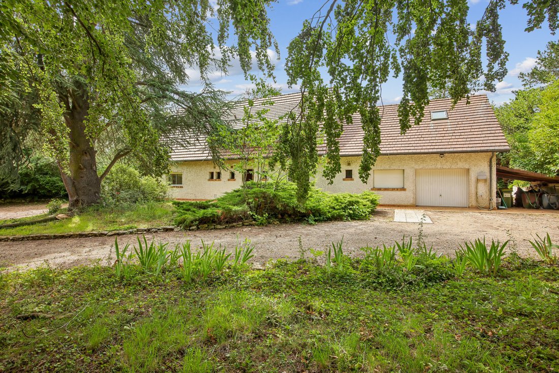 House in Mareil-sur-Mauldre, Ile-de-France, France 3 - 18704385