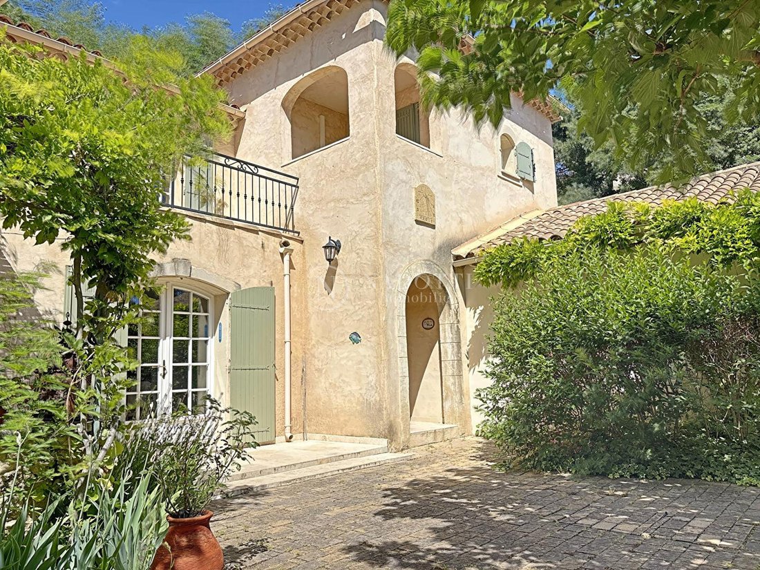 House in Cadenet, Provence-Alpes-Côte d'Azur, France 3 - 18711832