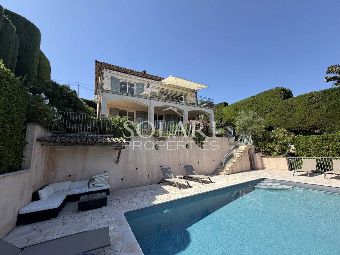 Villa in Théoule-sur-Mer, Provence-Alpes-Côte d'Azur, France 1 - 17837296