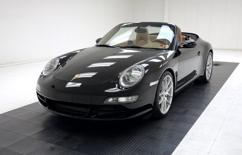 Cabriolet in Morgantown, United States 2 - 18708945