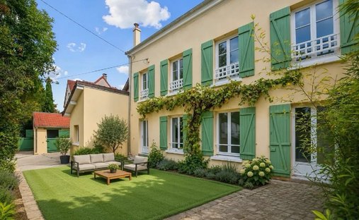 Haus in Centre Ville - Jonchère, Bougival, Frankreich 1