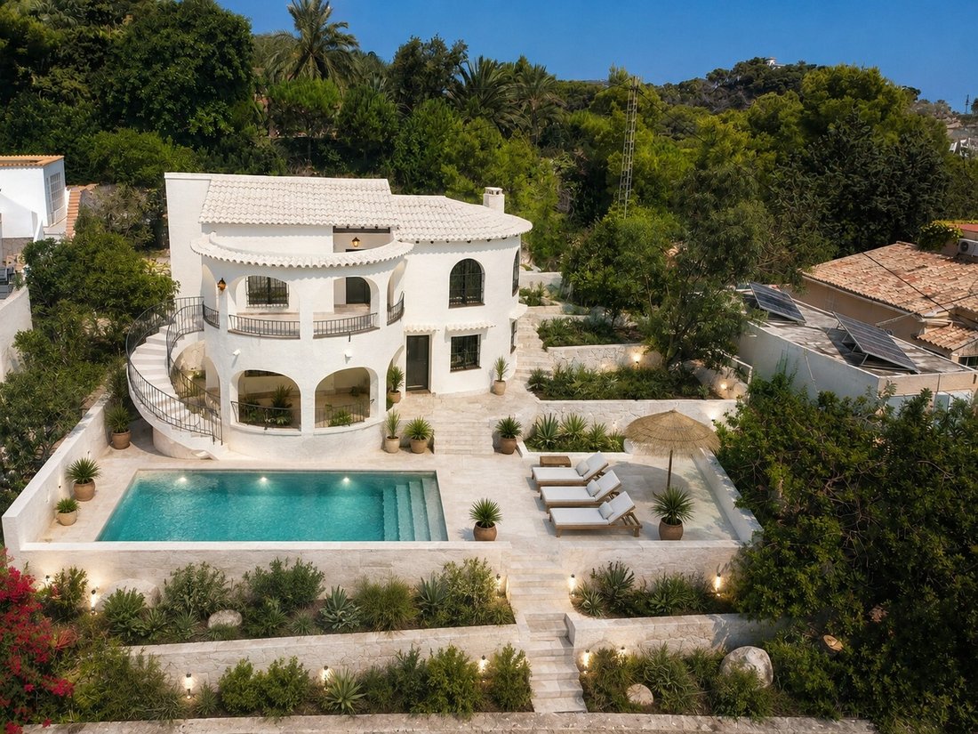 Villa in Benissa, Valencian Community, Spain 2 - 18710172