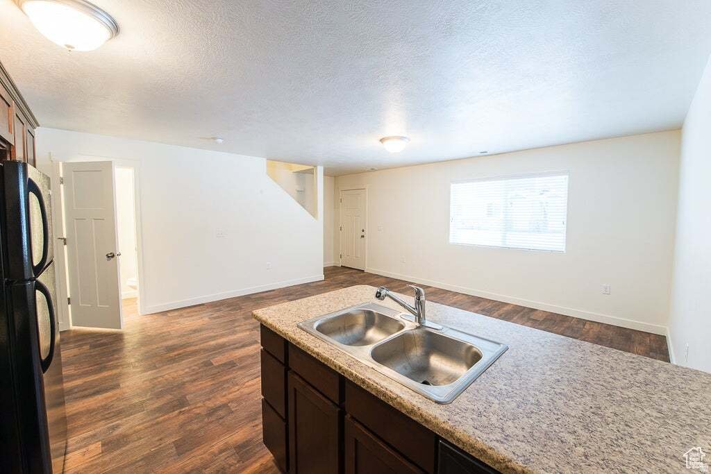 Vineyard, Utah, United States 2 - 18703046