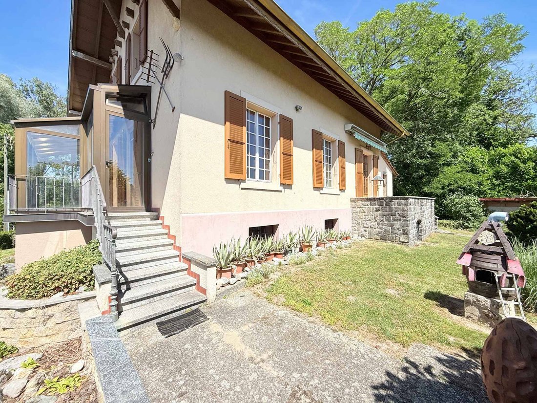 Villa in Yvonand, Vaud, Switzerland 3 - 18705182