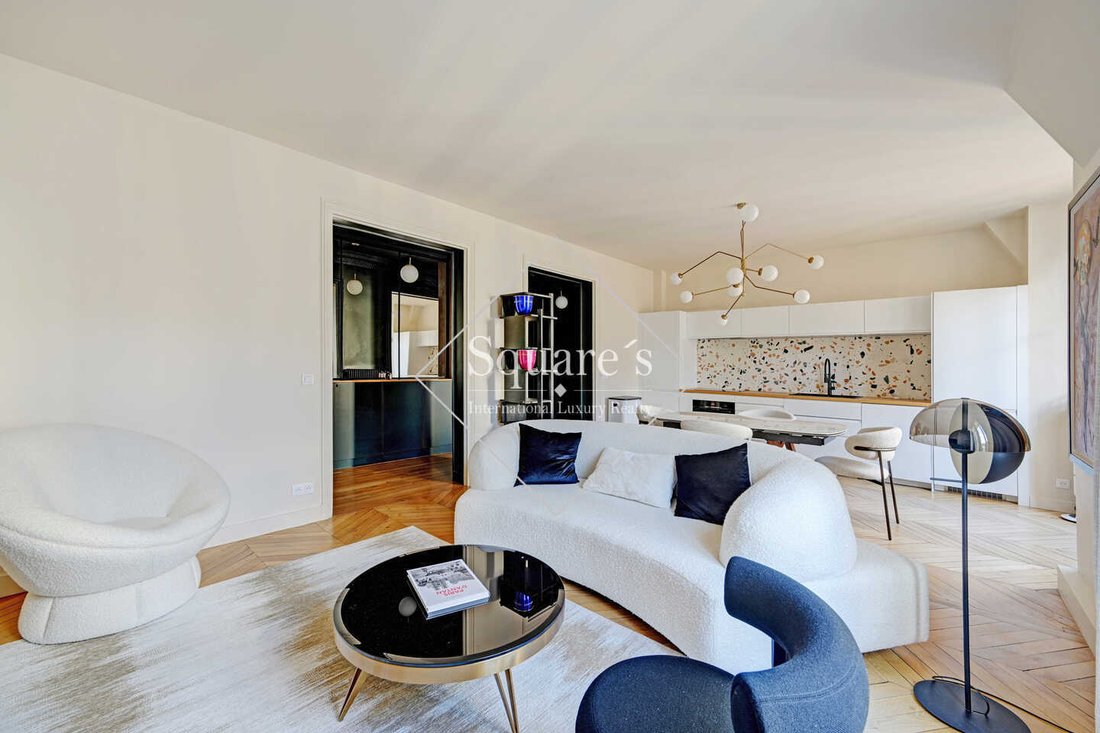 Apartment in La Fourche-Guy Môquet, Paris 17e Arrondissement, Paris 5 - 18714775