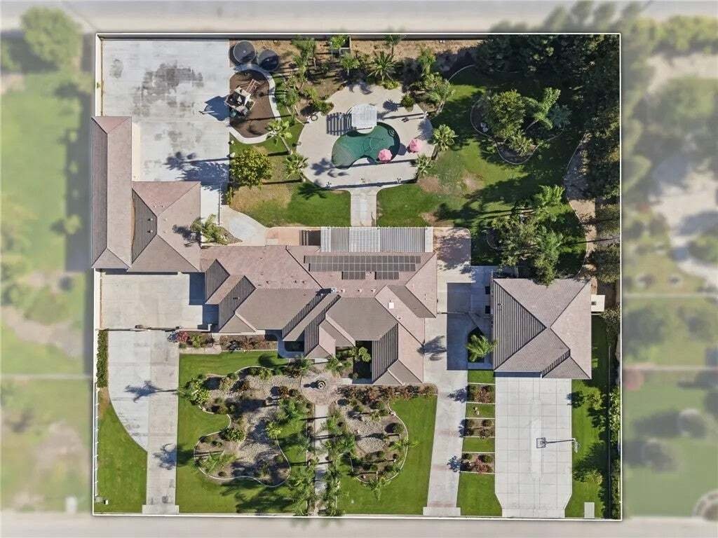 House in Bakersfield, California, United States 2 - 18711550