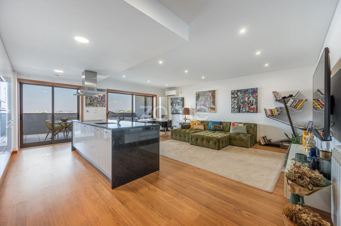 Apartment in Paranhos, Porto District, Portugal 1 - 18707234