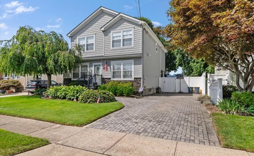 Casa a Bethpage, New York, Stati Uniti 1