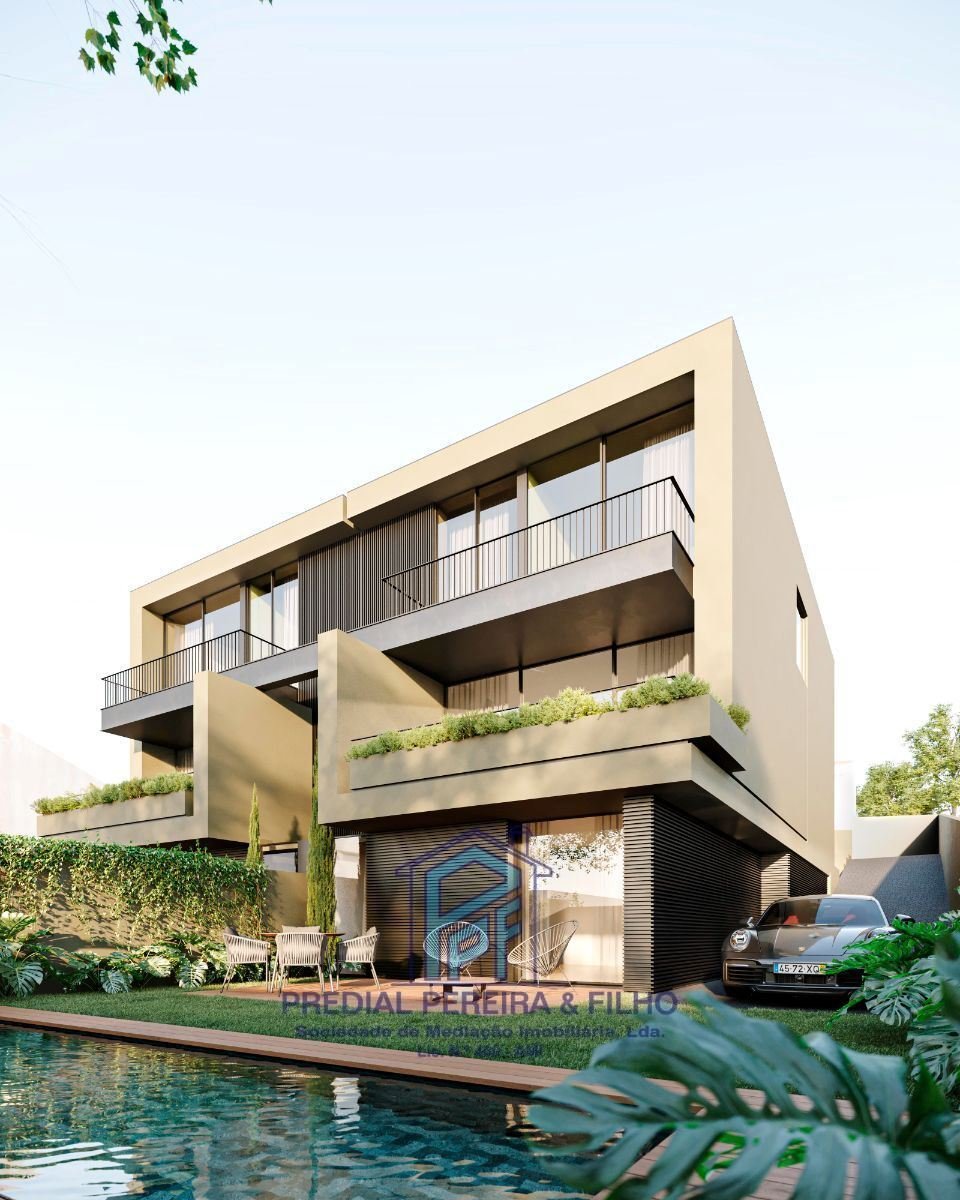 Townhouse en Fanzeres e Sao Pedro da Cova, Distrito de Oporto, Portugal 1 - 18708556