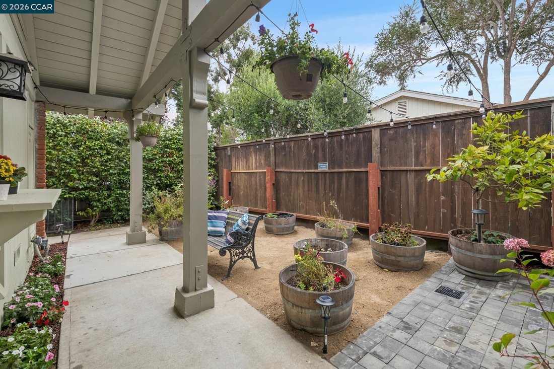 House in Alameda, California, United States 3 - 18705597