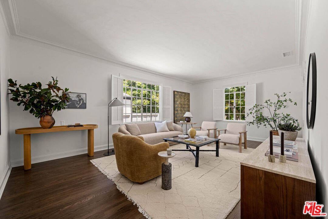 Beverly Hills, California, United States 2 - 18711882