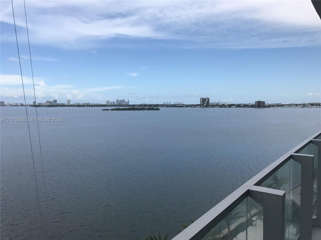 Condo in Miami, Florida, United States 3 - 18706906