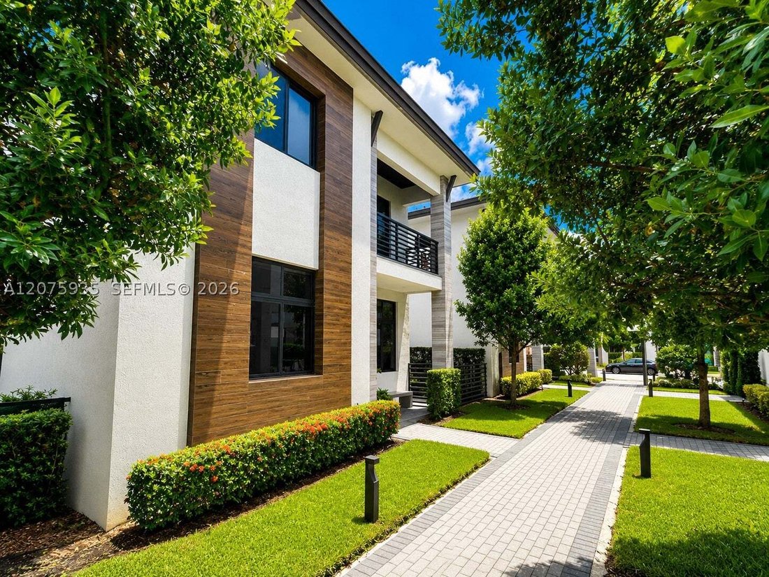 House in Miami Springs, Florida, United States 2 - 18711417