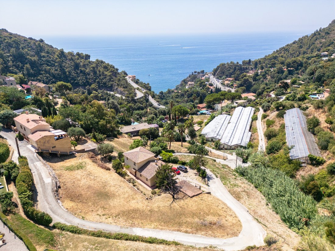 Land in Èze, Provence-Alpes-Côte d'Azur, France 1 - 18708924