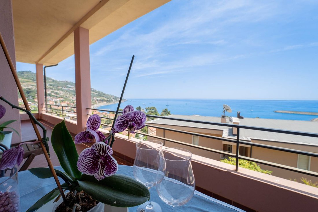 Villa en Santo Stefano al Mare, Liguria, Italia 1 - 18714725