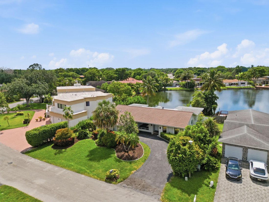 House in Davie, Florida, United States 1 - 18706083
