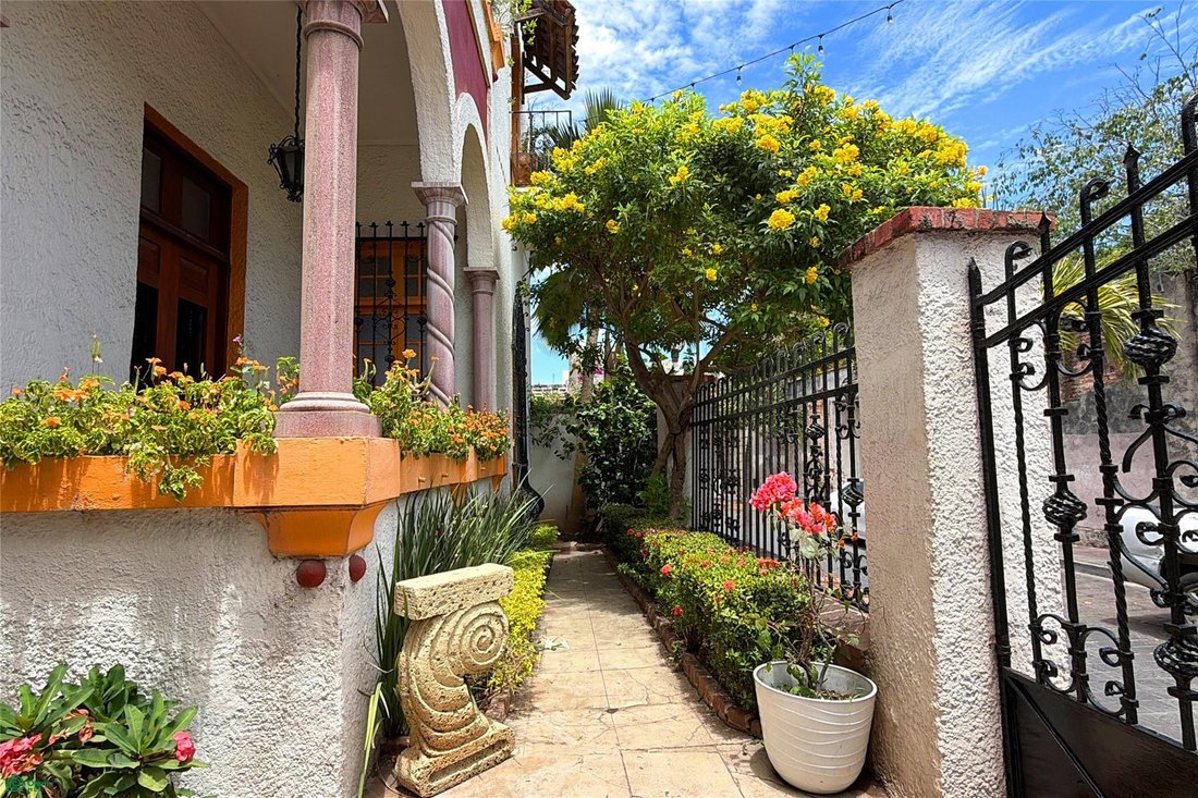 House in Mazatlán, Sinaloa, Mexico 1 - 18711257