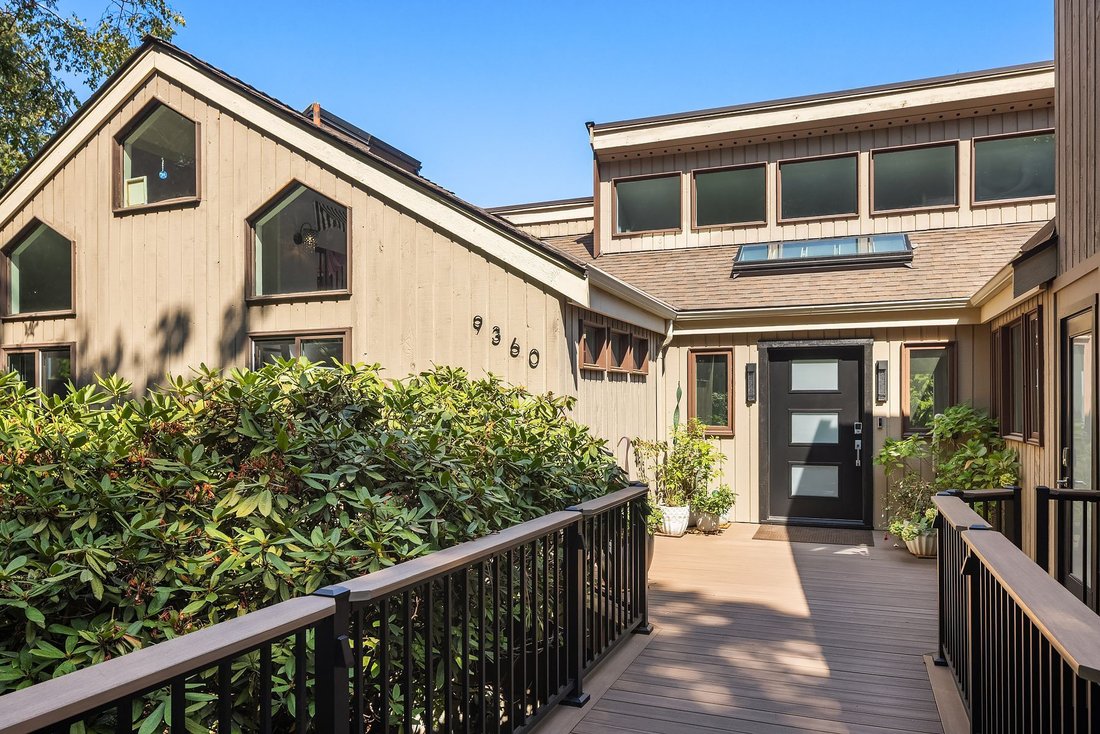 Mercer Island, Washington, United States 2 - 18708914