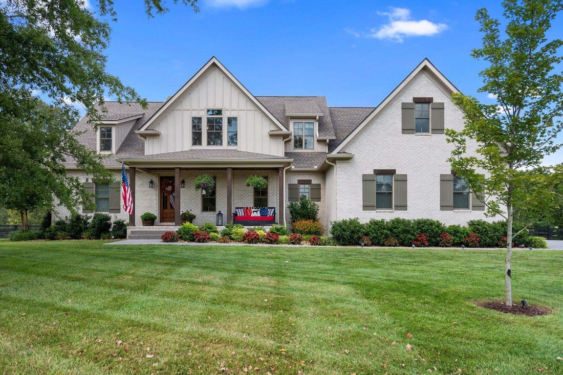 House in Bon Aqua, Tennessee, United States 1 - 18713005