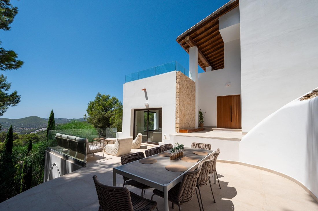 Villa in Cala Llonga, Ibiza, Santa Eularia des Riu, Balearic Islands 1 - 18708952
