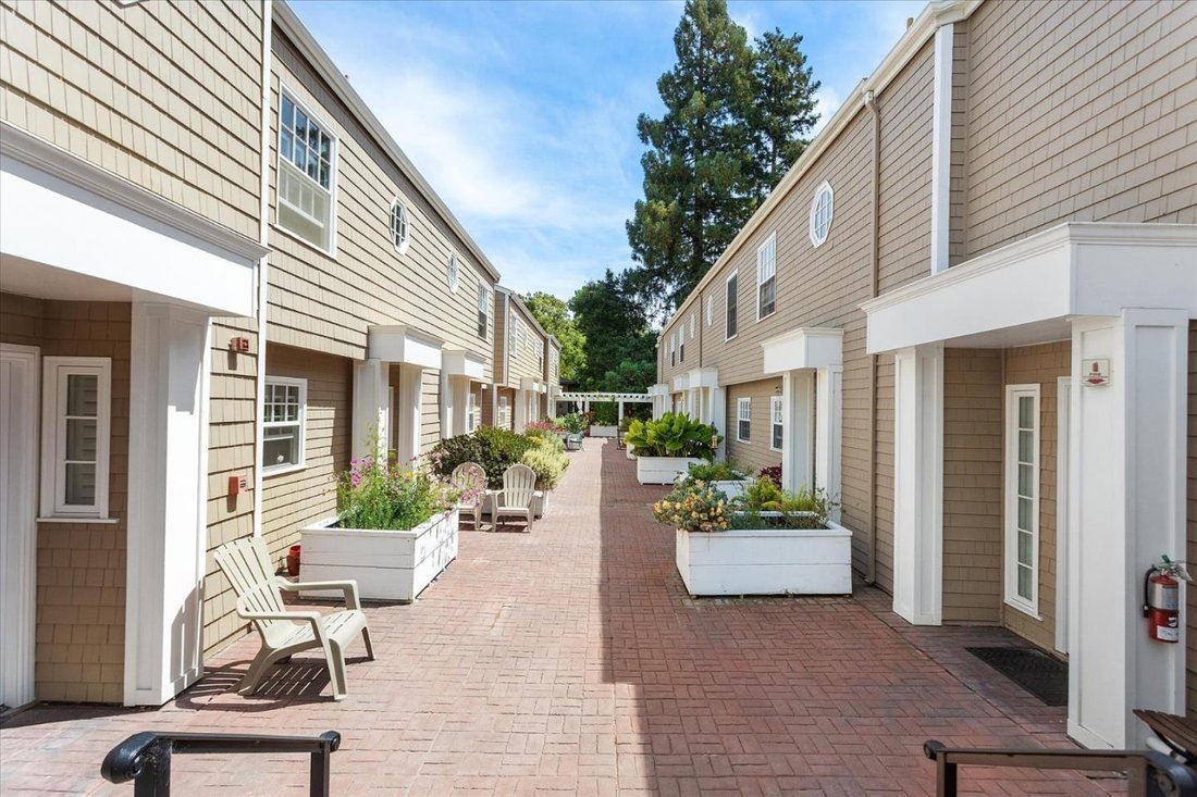 Townhouse in San Carlos, California, United States 4 - 18705637
