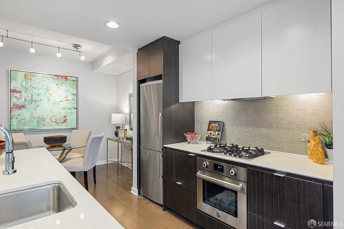 Condo in San Francisco, California, United States 5 - 18709287