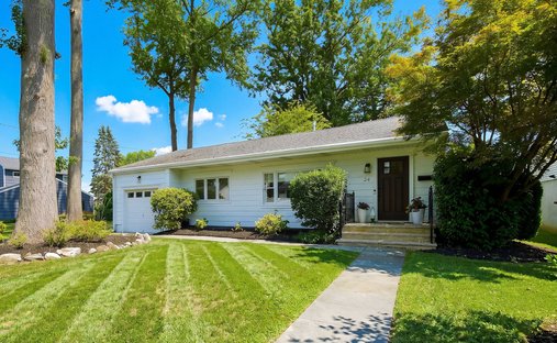 House in Oceanport, New Jersey, United States 1