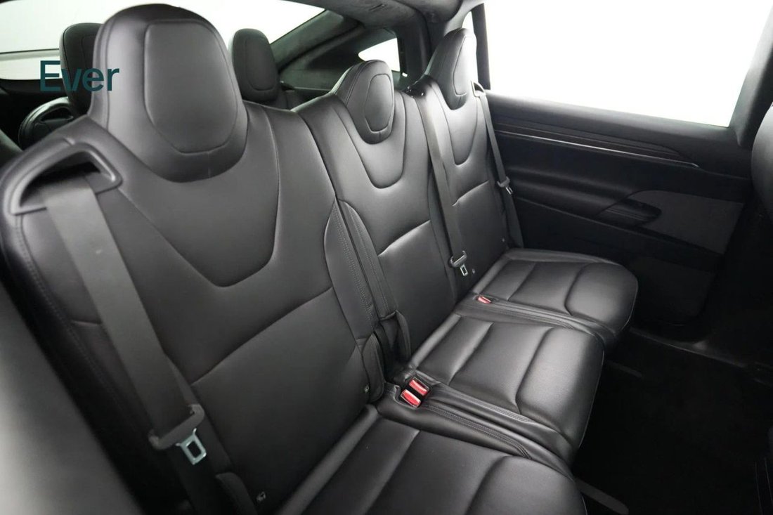 Suv in San Francisco, CA, United States 5 - 18655580