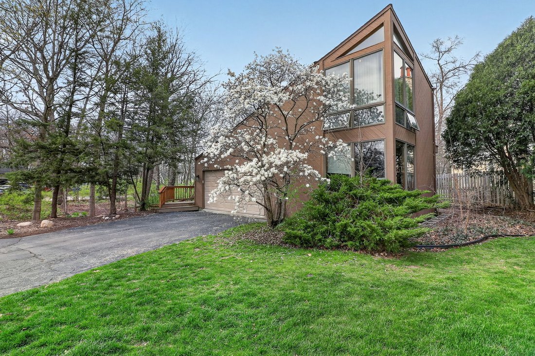 House in Downers Grove, Illinois, United States 1 - 18708838