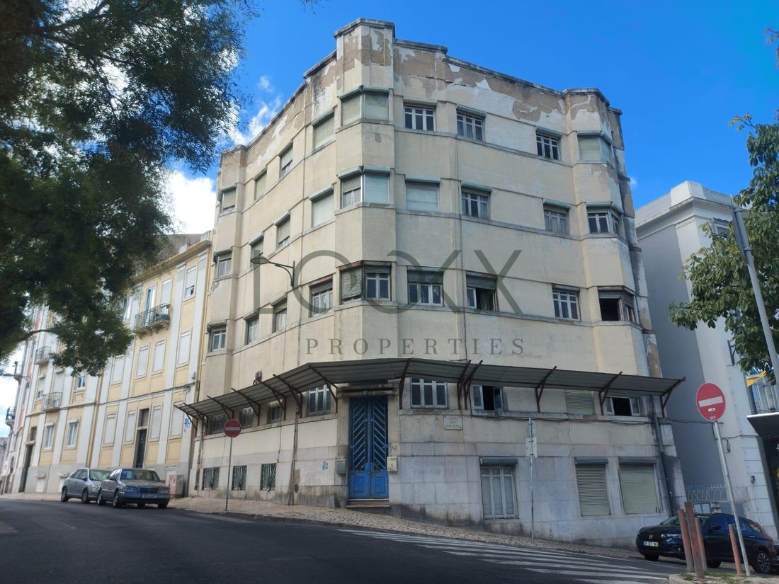 Apartment in Arroios, Lisbon, Portugal 2 - 18707351