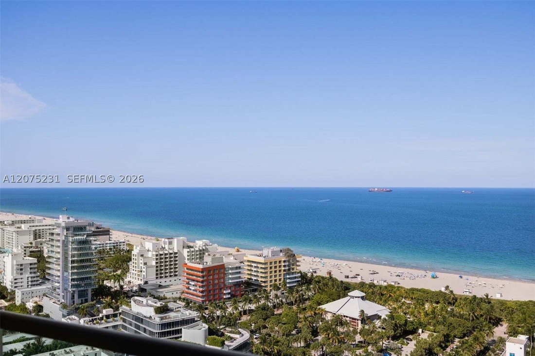 Condo in Miami Beach, Florida, United States 2 - 18706035