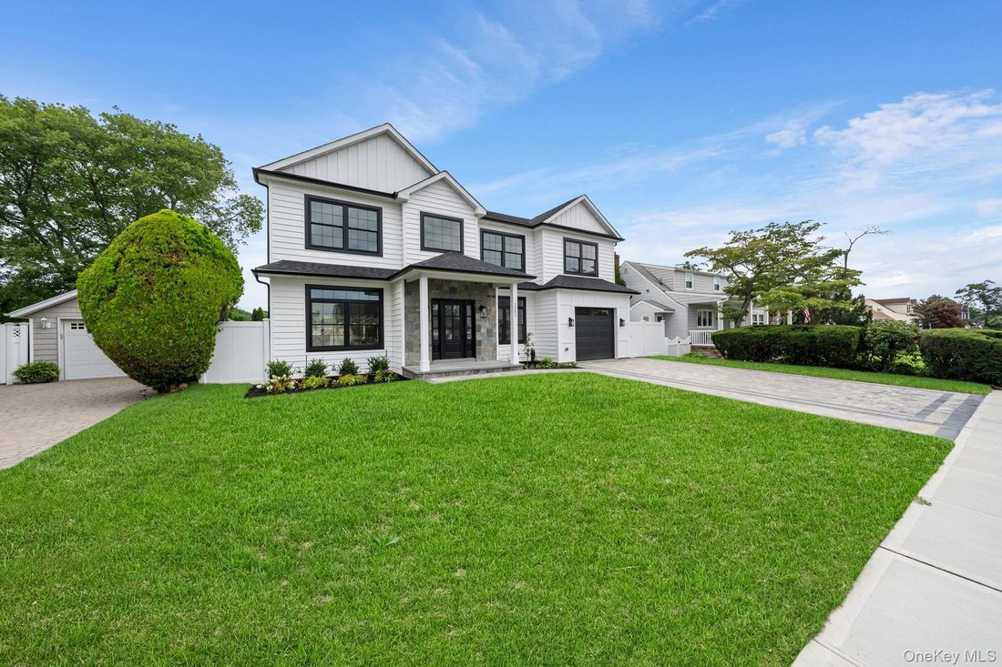 House in Wantagh, New York, United States 2 - 18704795